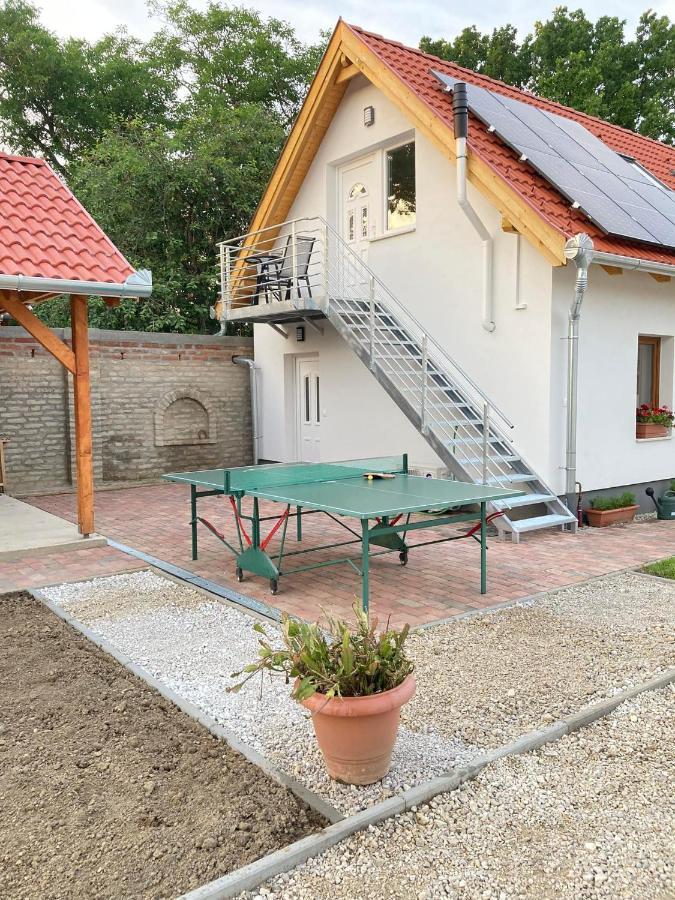 Отель Fazekas Vendeghaz Балатонкерестур Экстерьер фото